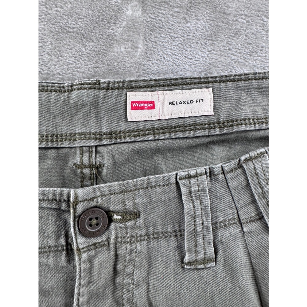 Wrangler Cargo Shorts Mens 48 Gray Utility Workwear Gorpcore Dadcore Outdoor - Picture 2 of 10